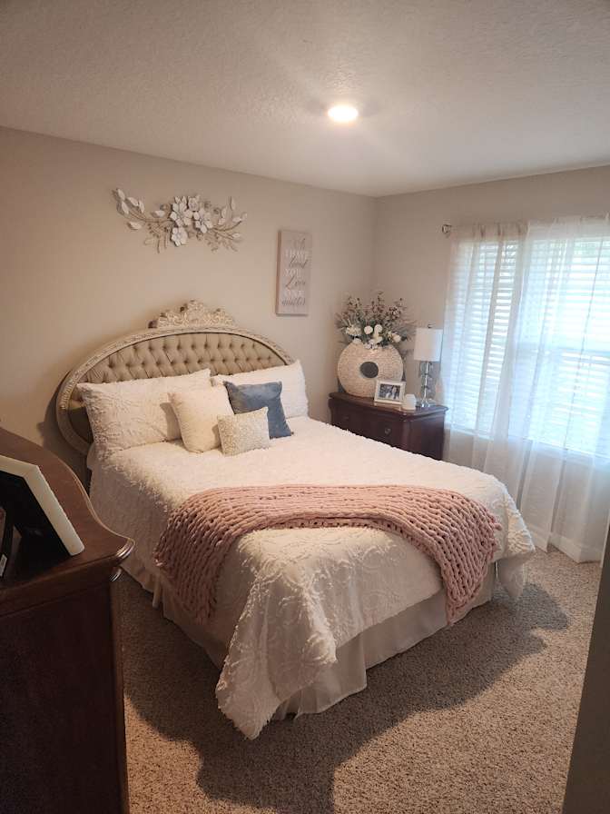 Donna's room