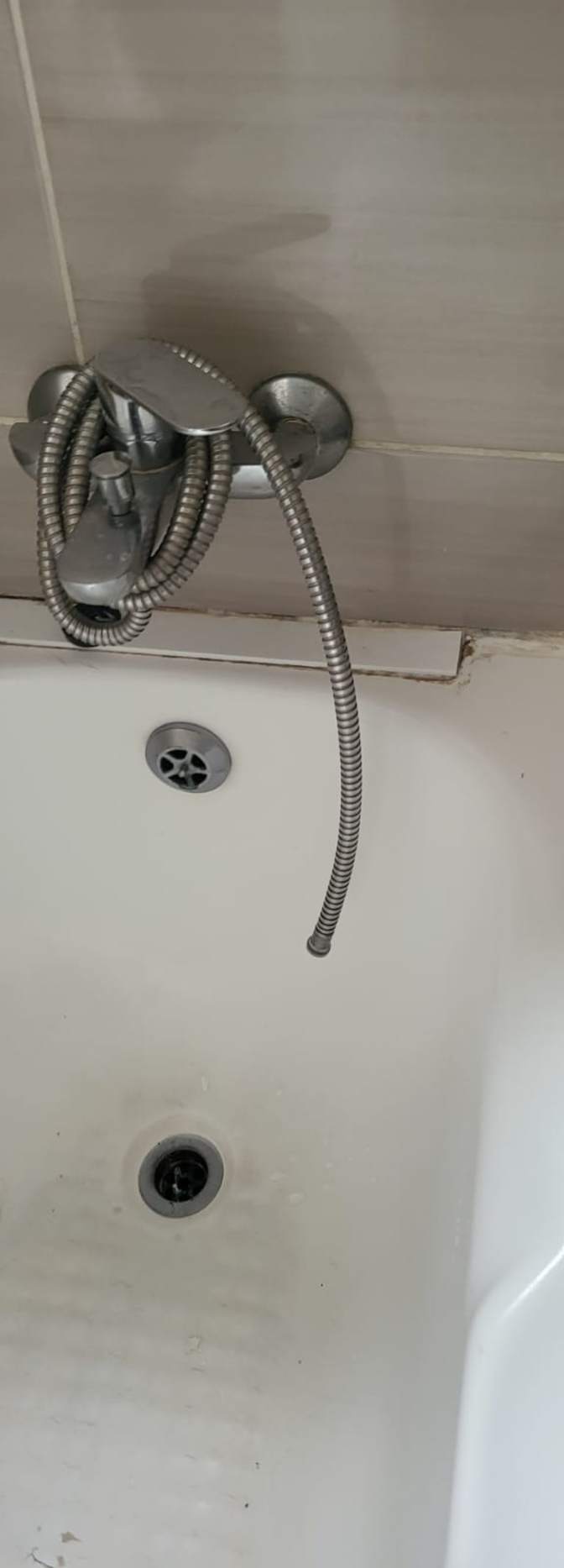 Property Rental's room