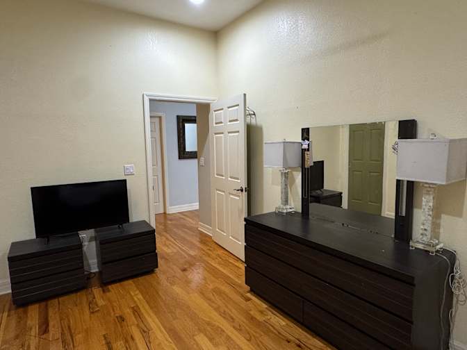 Gada's room
