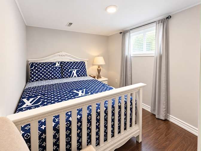 Caitlyn's room