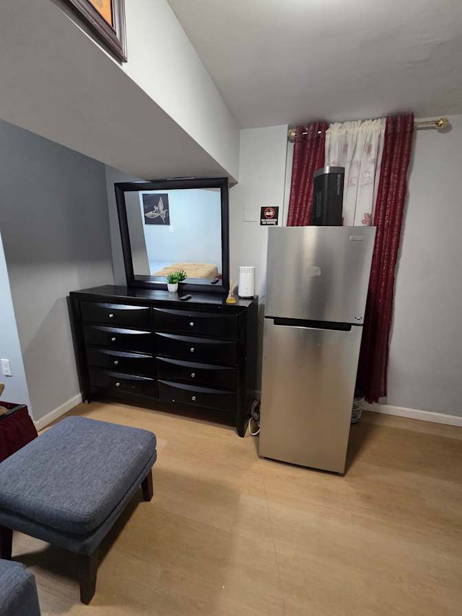 Sandra  N's room