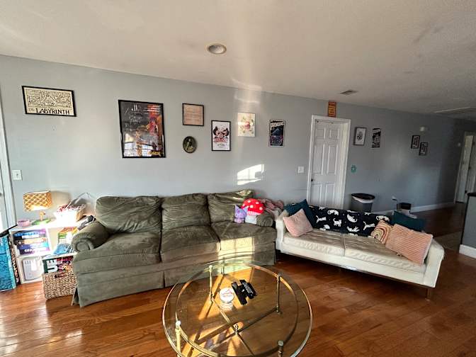 Mackenna Sprinsteen's room