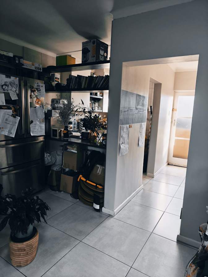 Leslie's room