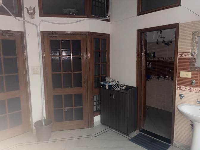 JASHAN GILL's room