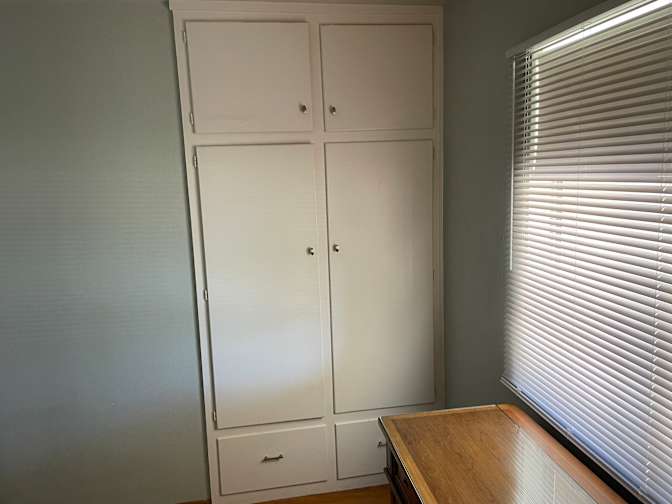 Robert Henrich's room