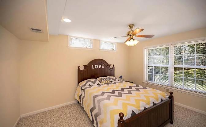 Wonderful's room