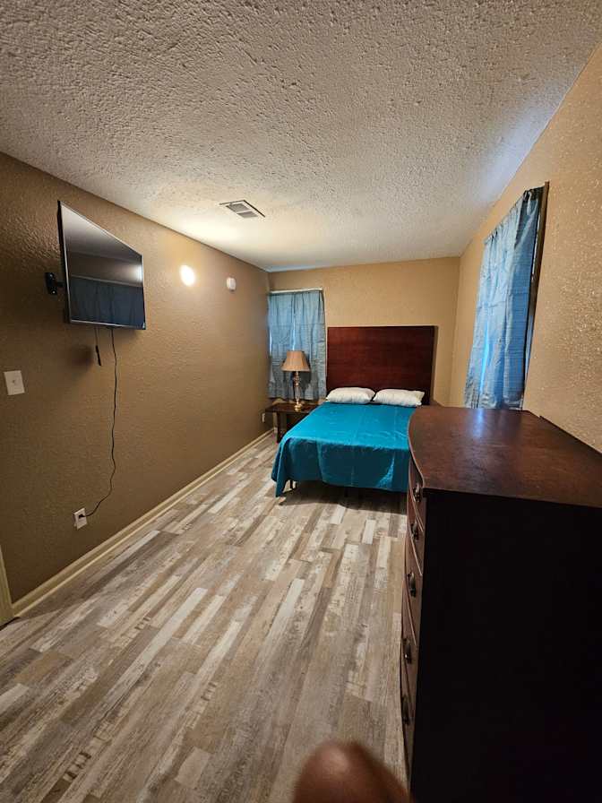 Daryl's room
