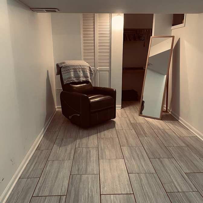 Sandy's room