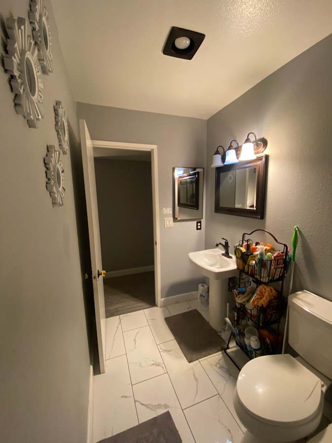 Rachell Apolinar's room