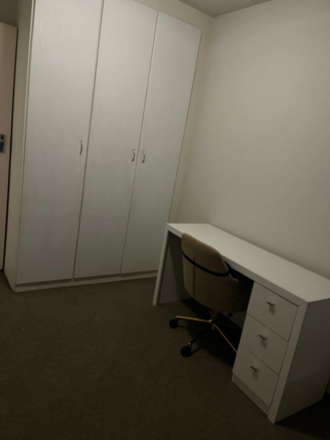 Kganya's room