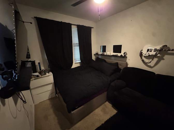 Itzabel28's room