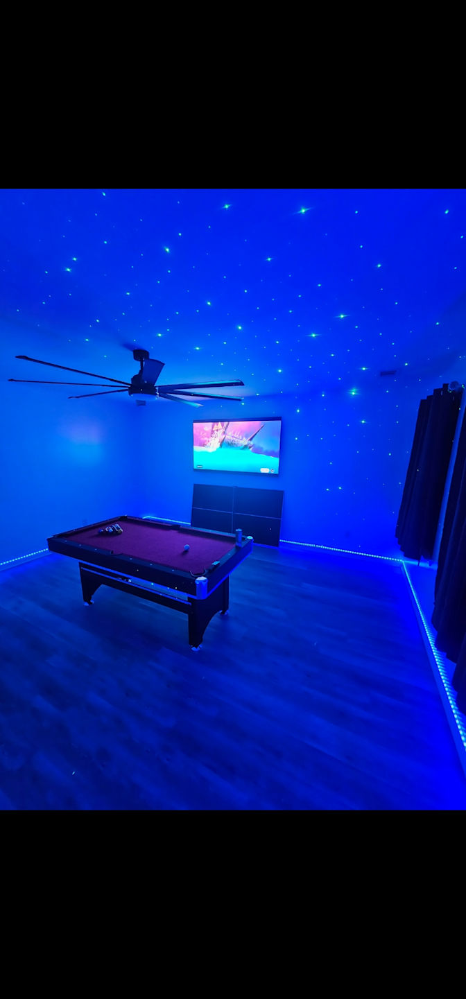 Francisco's room