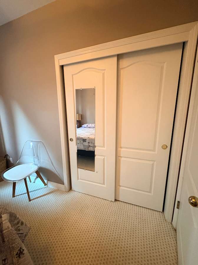 Rena's room