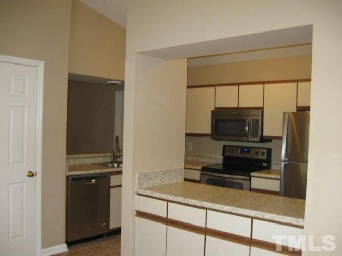 Alcove Rooms's room