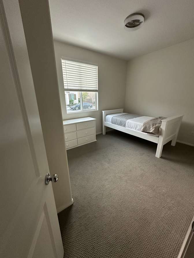 Julio's room