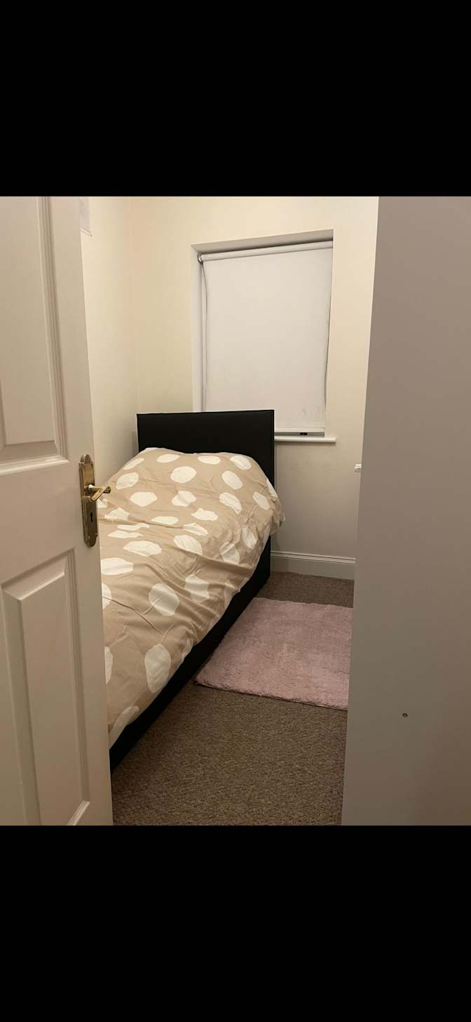Thomas's room