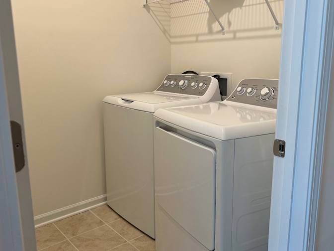Alcove Rooms's room