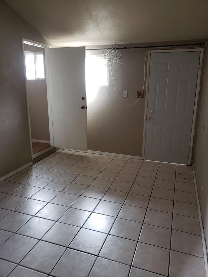 Armando's room