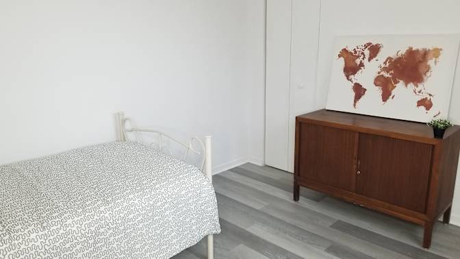 Lisa's room