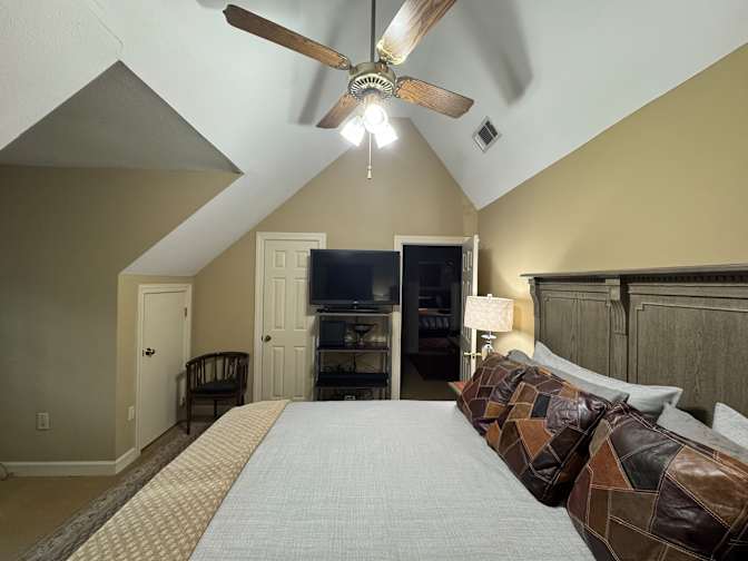 Floyd's room