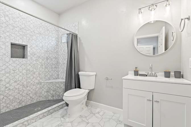 Ventures Rentals's room
