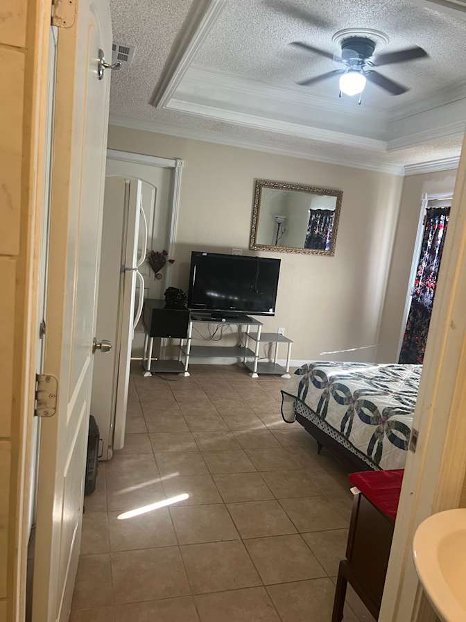 Asma's room