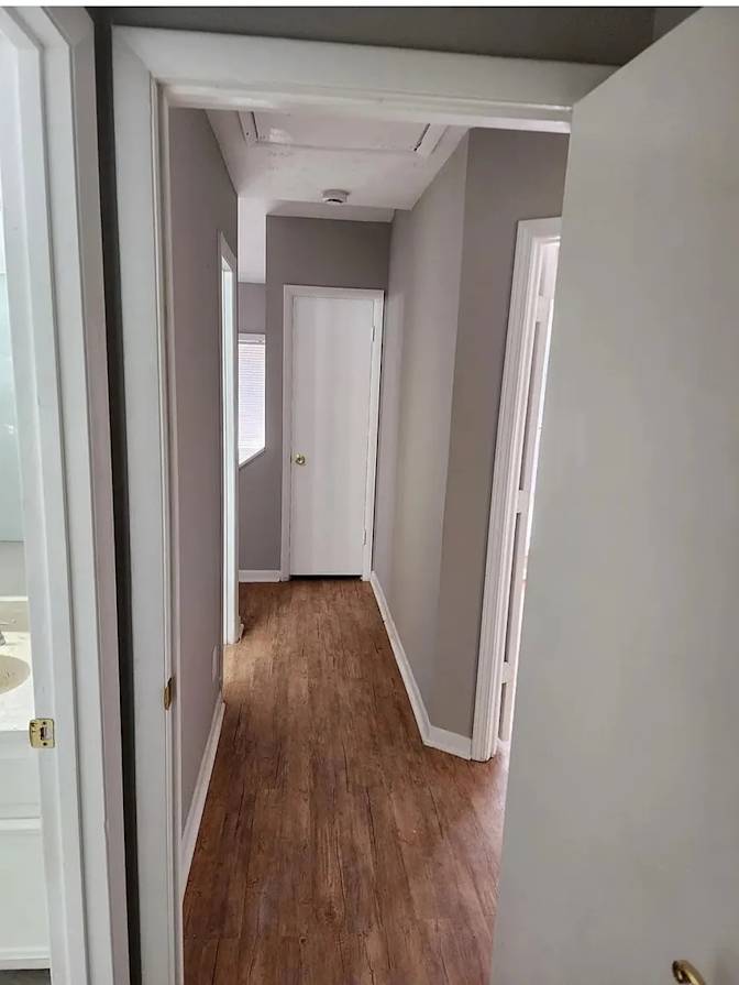 Alcove Rooms's room