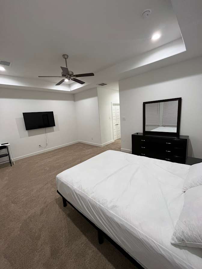 Zae's room