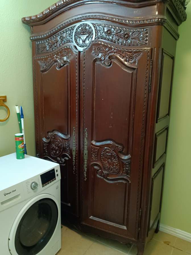 Robert's room