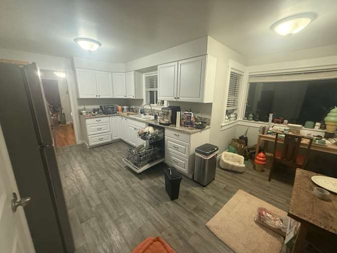 bill's room