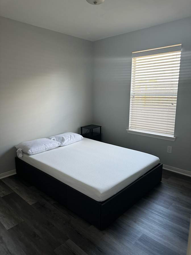 Vinson Dang's room