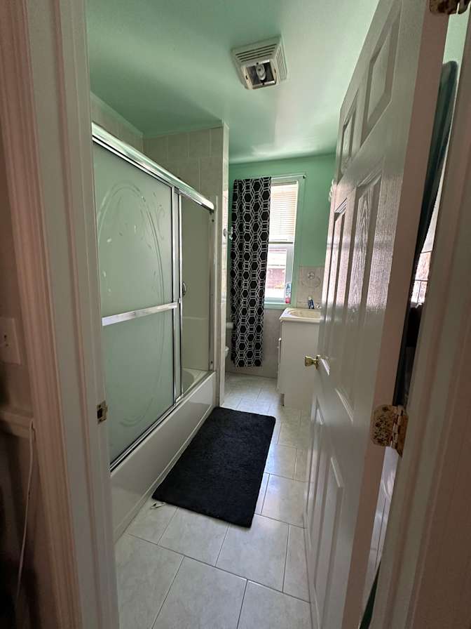 Evelyn Green's room
