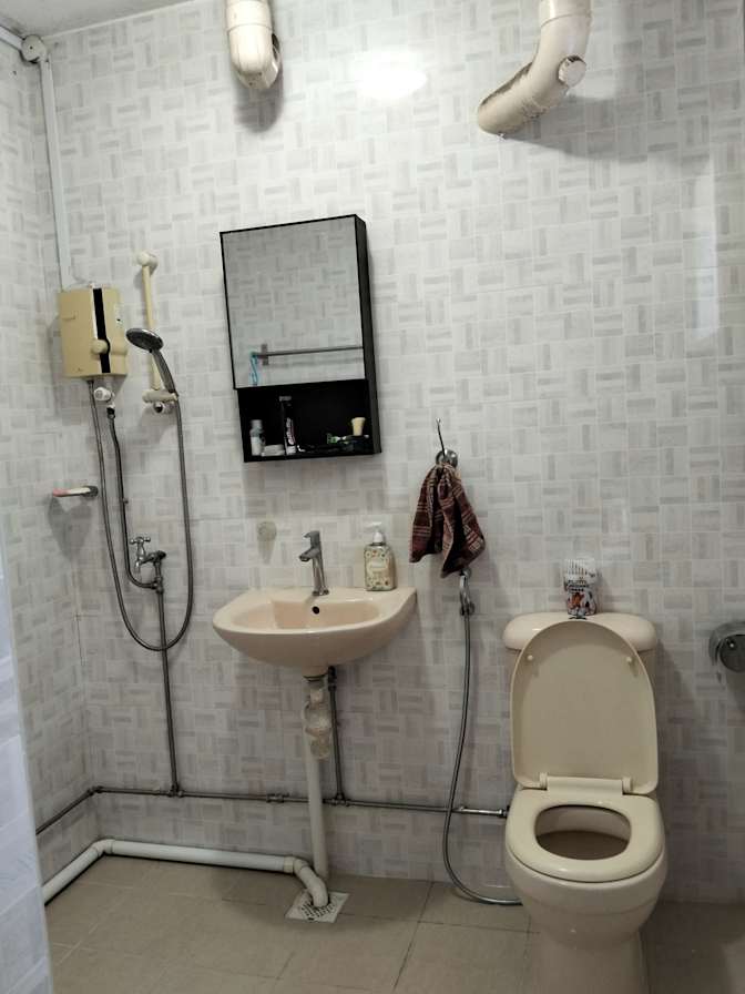 Ayusha's room