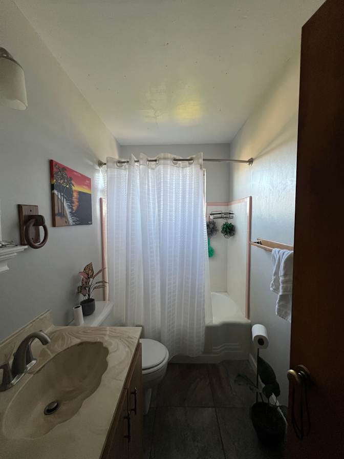 michelle morales's room