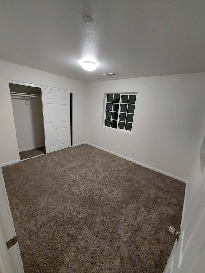 Carlos's room
