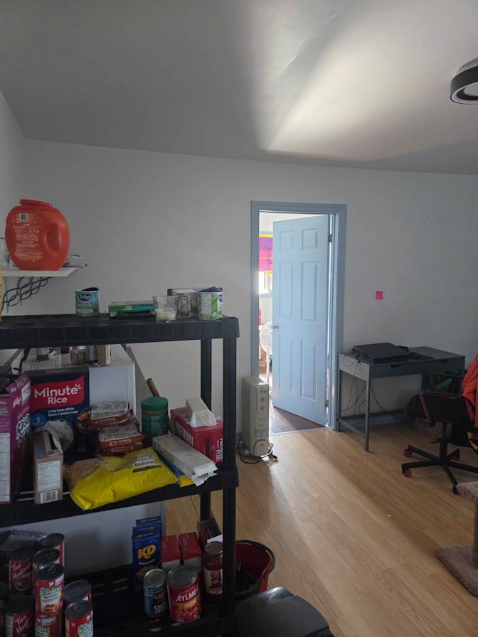 Dale's room