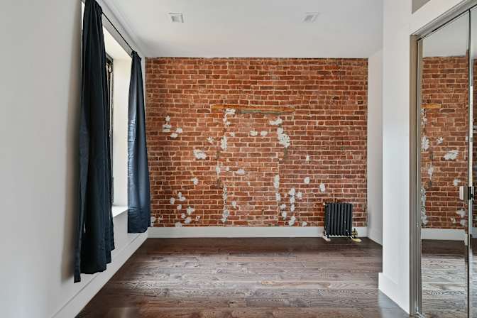 Sam June's room