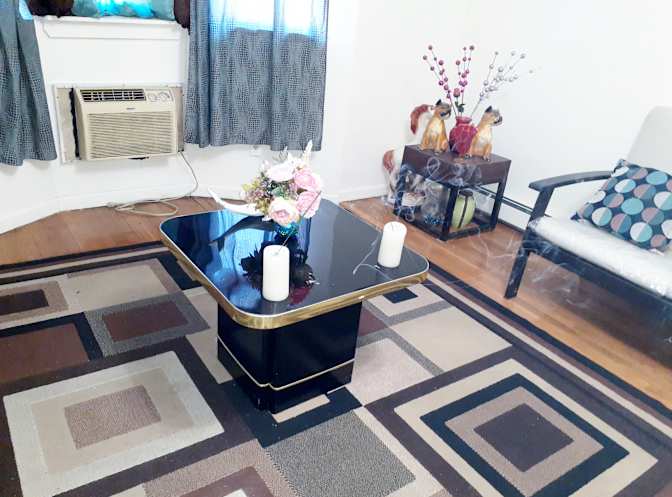 Jason Bryan, Realtor's room