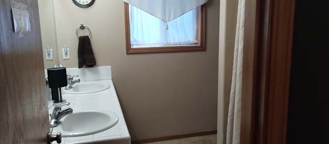 Sandy's room