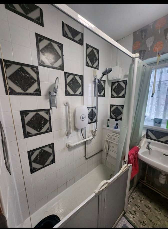 GARETH's room