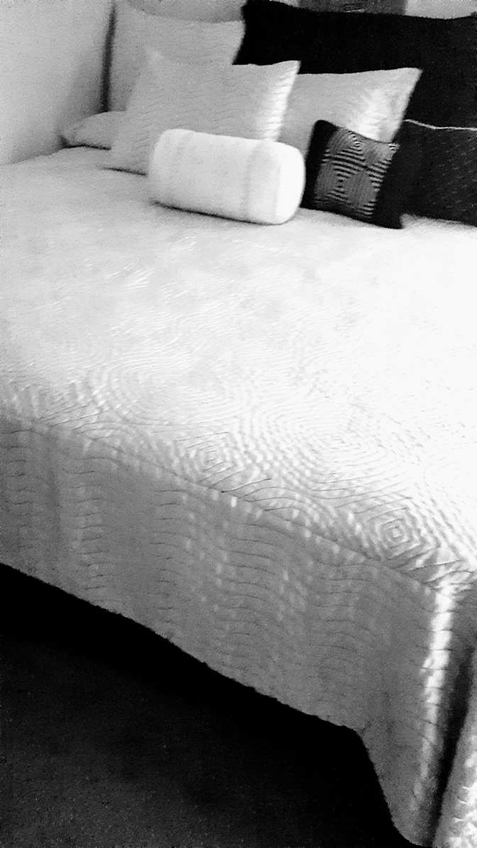 R.Milord's room