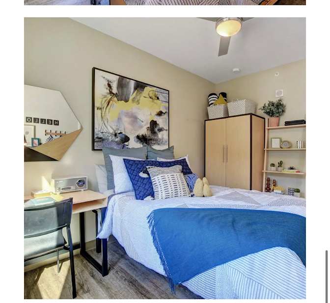 Mele's room