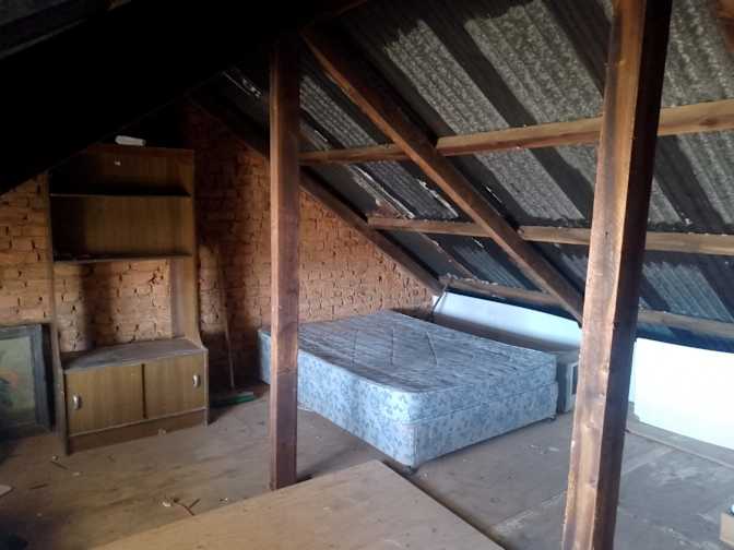 Chandrin Russouw's room
