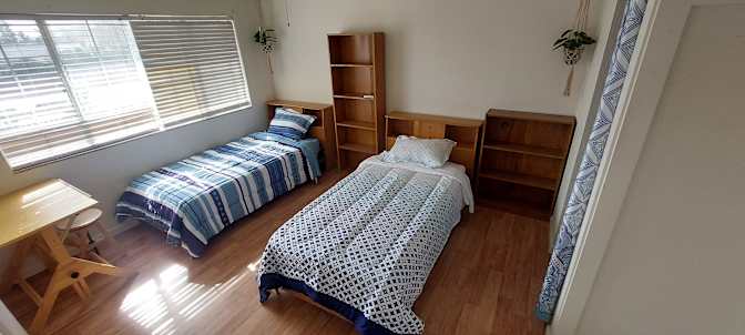 Bedroom Available's room