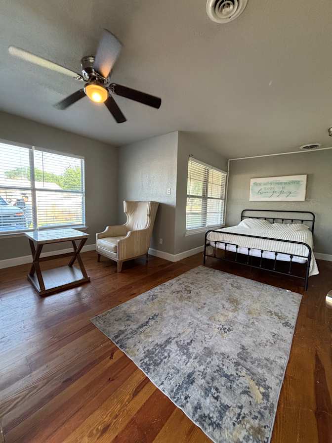Gal's room