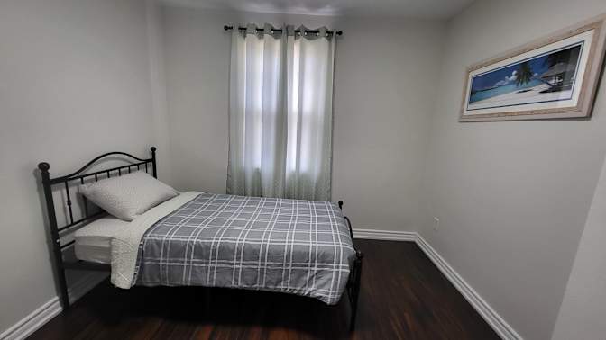 Eden Cana Mago's room