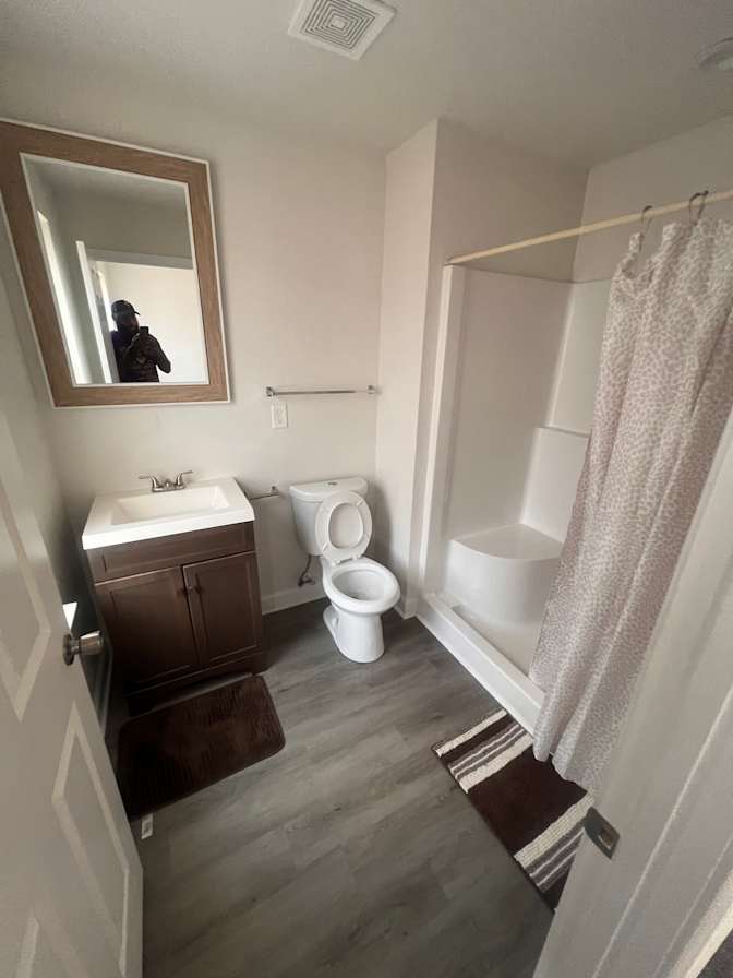 Jay/Nikki's room