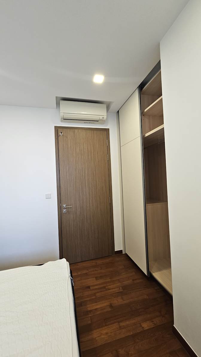 S Y's room