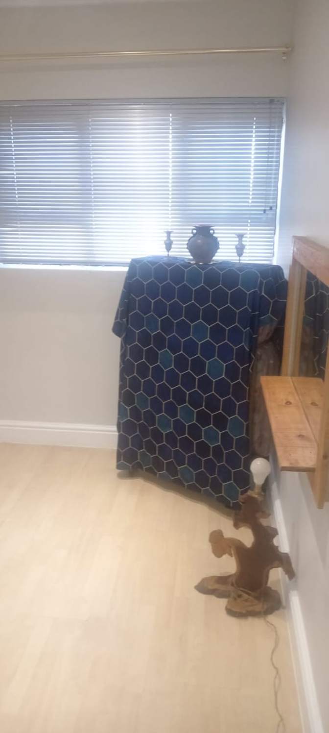 David Barrows's room