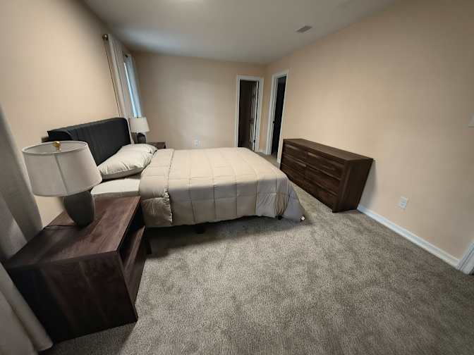 Vadym Ukharkin's room